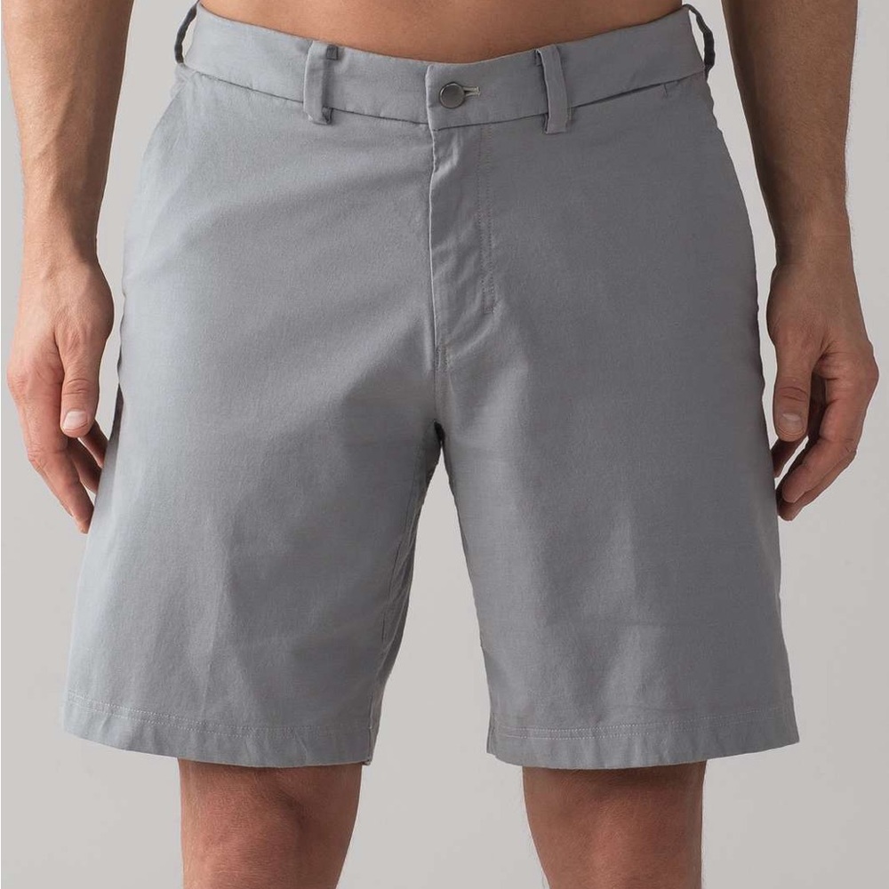 Men’s Lululemon Commission Shorts Classic 9”